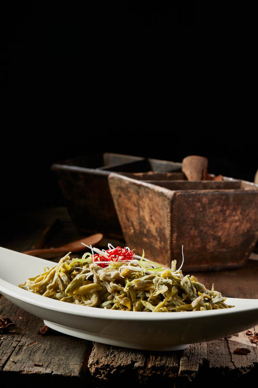 凉拌挂粉野黄花菜