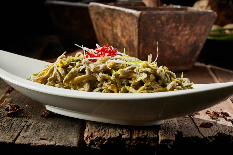 凉拌挂粉野黄花菜