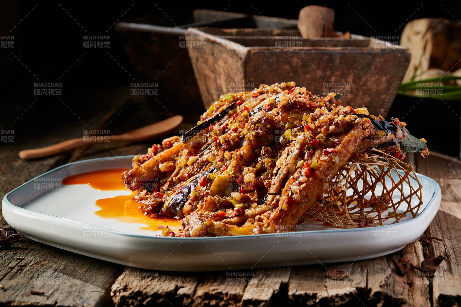 肉沫竹篓酱茄子