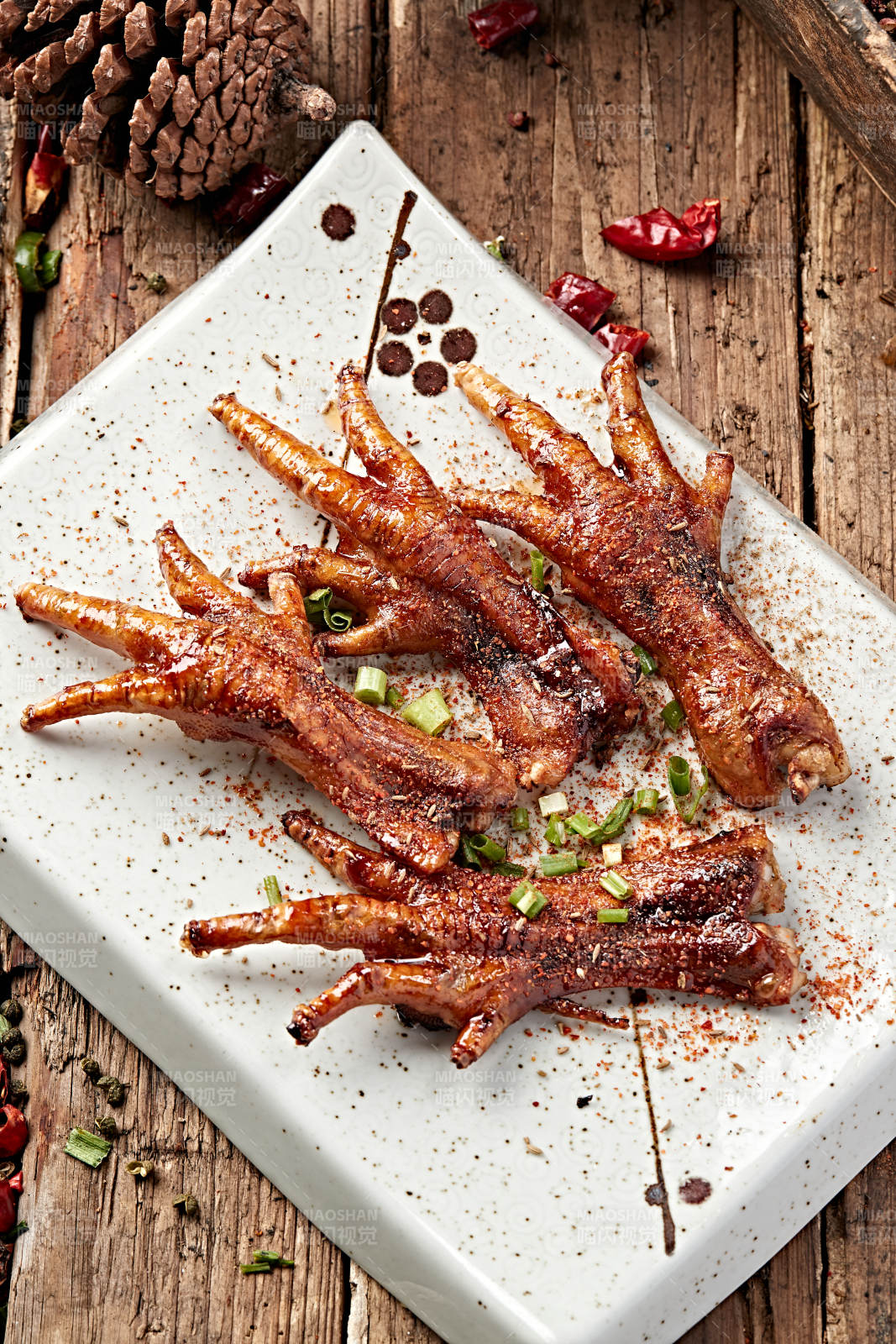 炭烤生鸡脚