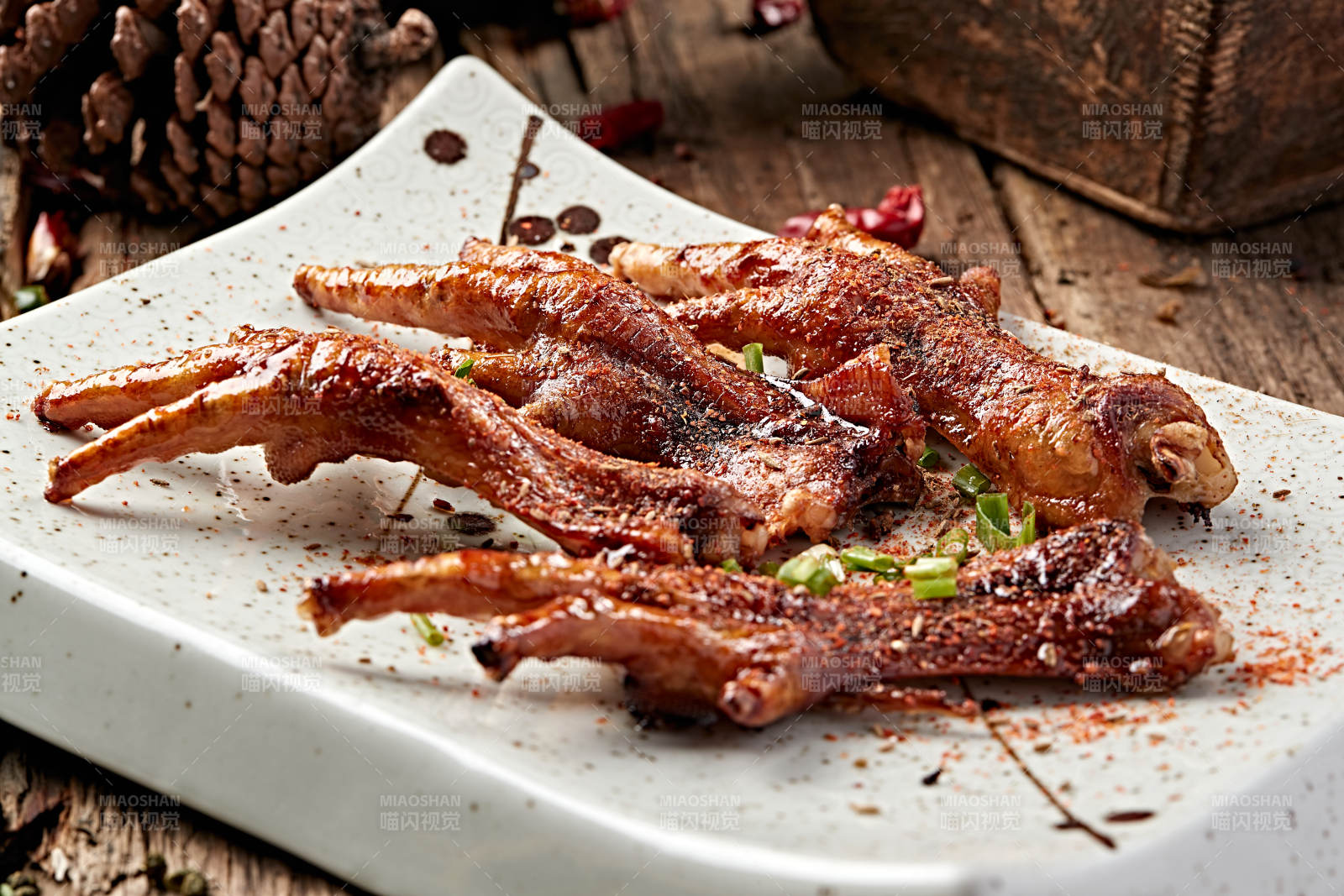 炭烤生鸡脚