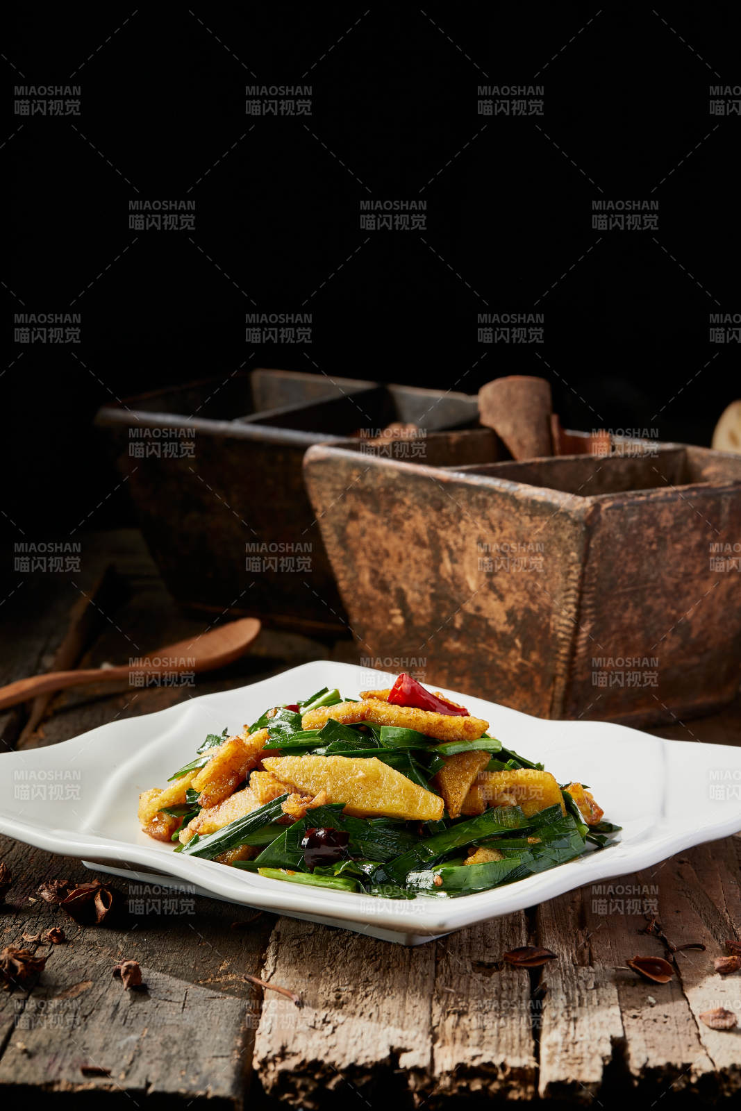 韭菜小炒綠豆粉饹馇