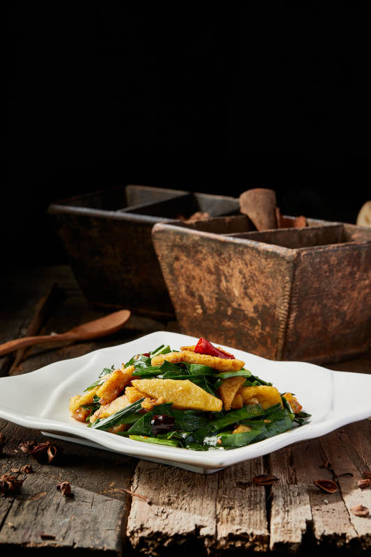 韭菜小炒绿豆粉饹馇