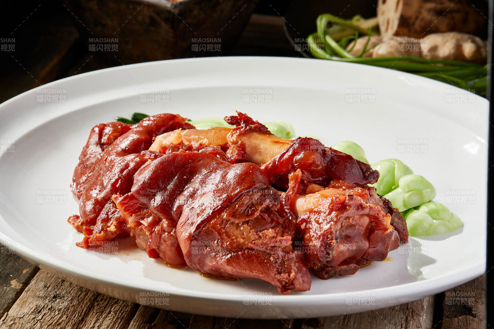 红烧软烂大牛蹄