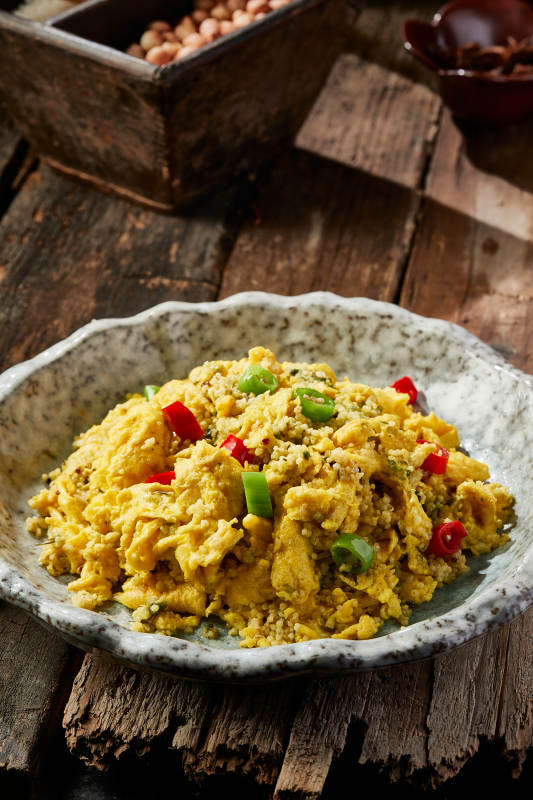 双脚小米炒鸡蛋