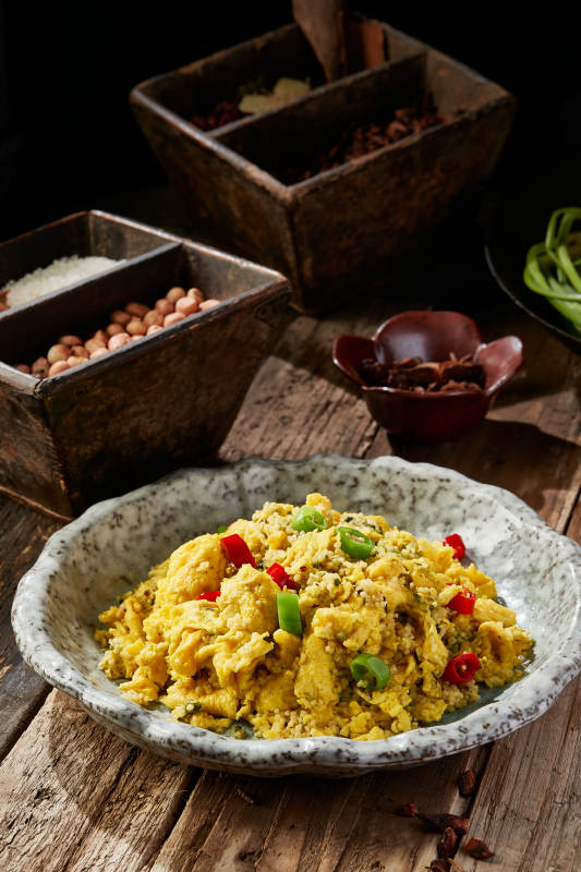 双脚小米炒鸡蛋