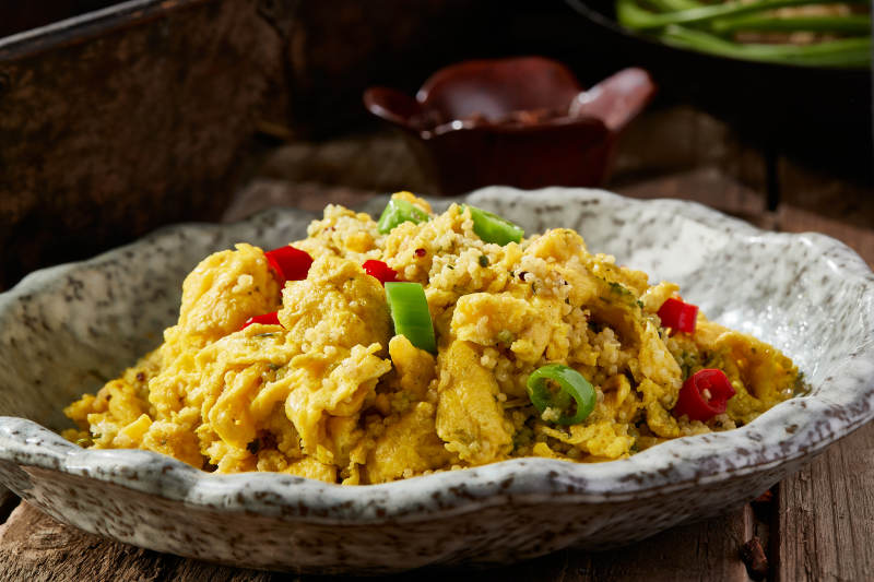 双脚小米炒鸡蛋