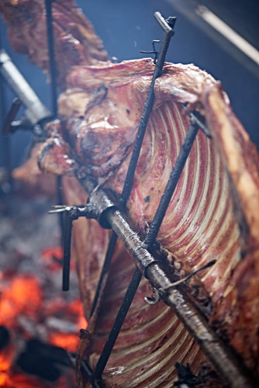 傳統蒙餐烤全羊