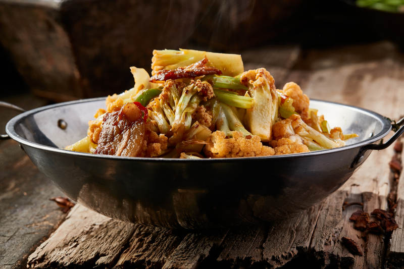 干锅有机菜花五花肉