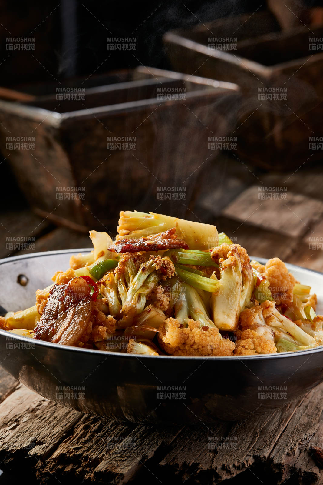 干鍋有機菜花五花肉