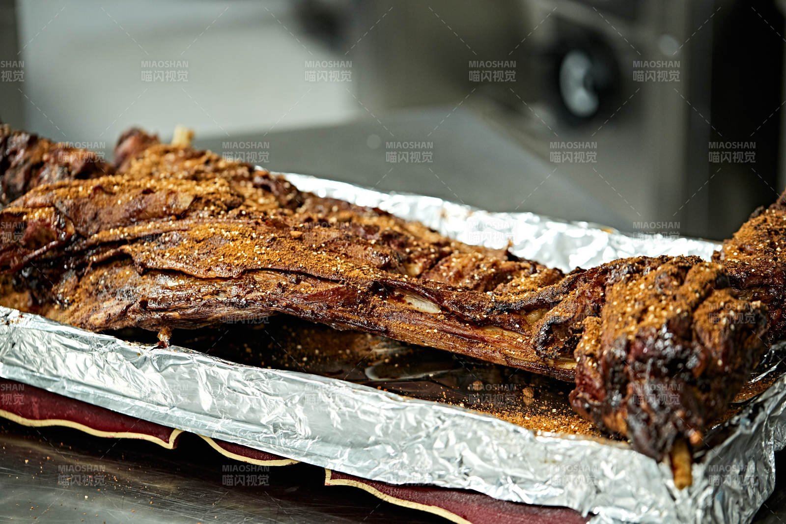 传统蒙餐烤全羊