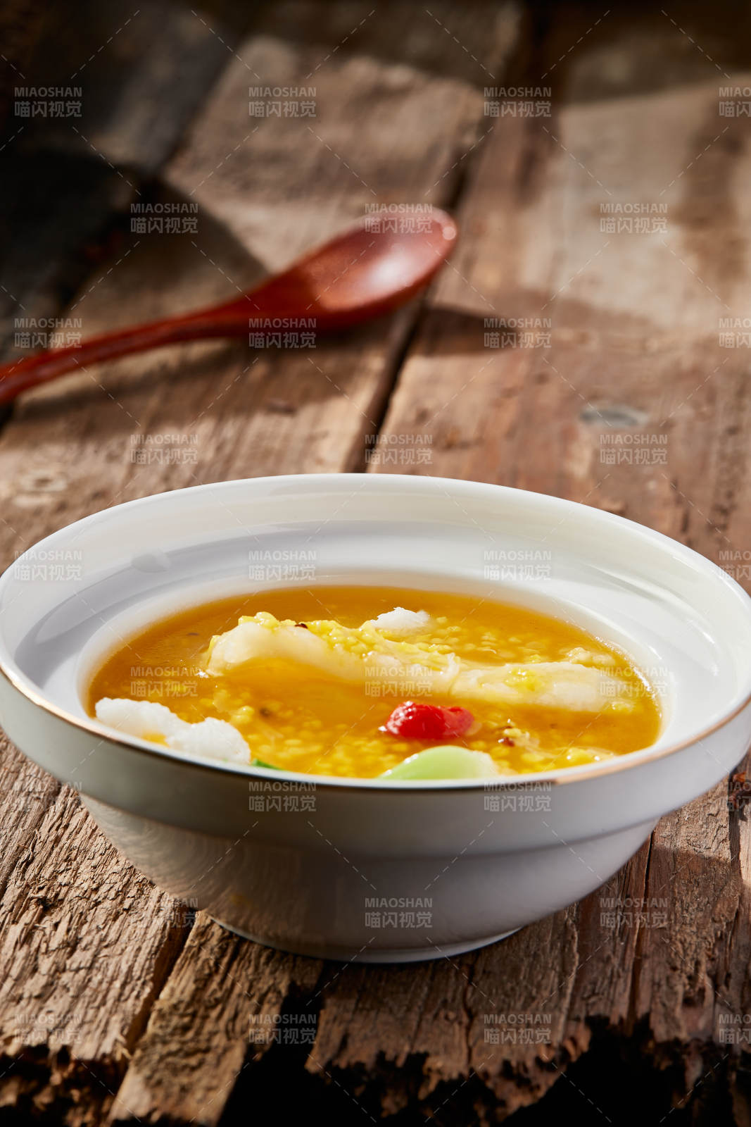 薏米枸杞炖花胶