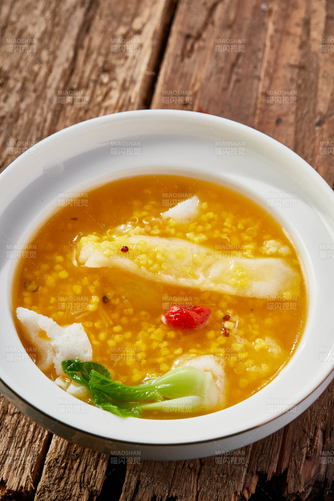 薏米枸杞炖花胶