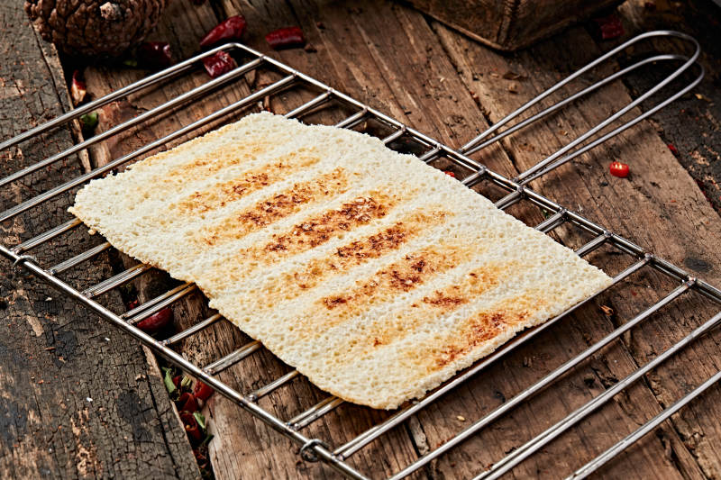 蒙族傳統(tǒng)炭烤奶皮子