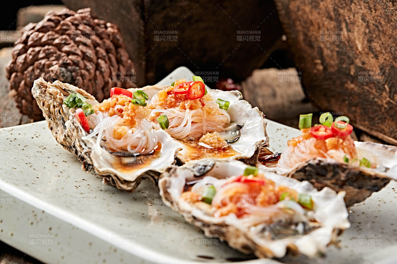 炭烤蒜蓉粉絲生蠔