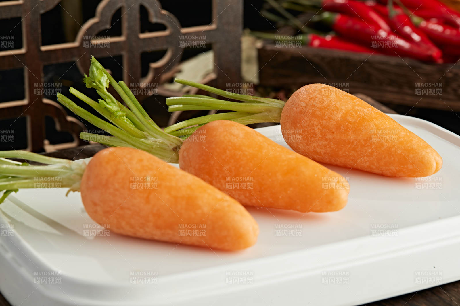 胡萝卜造型的猪肉包