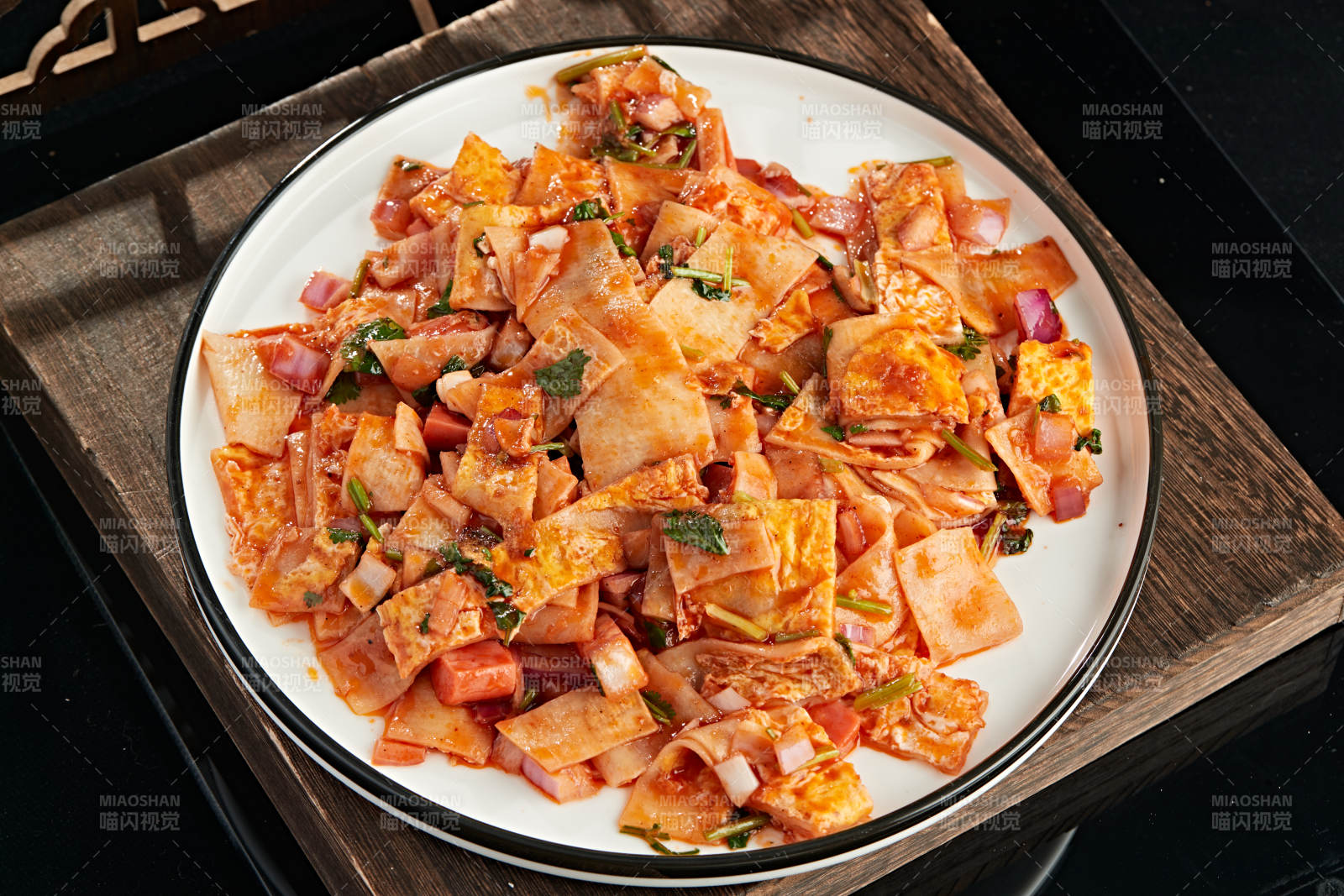 鐵板東北烤冷面