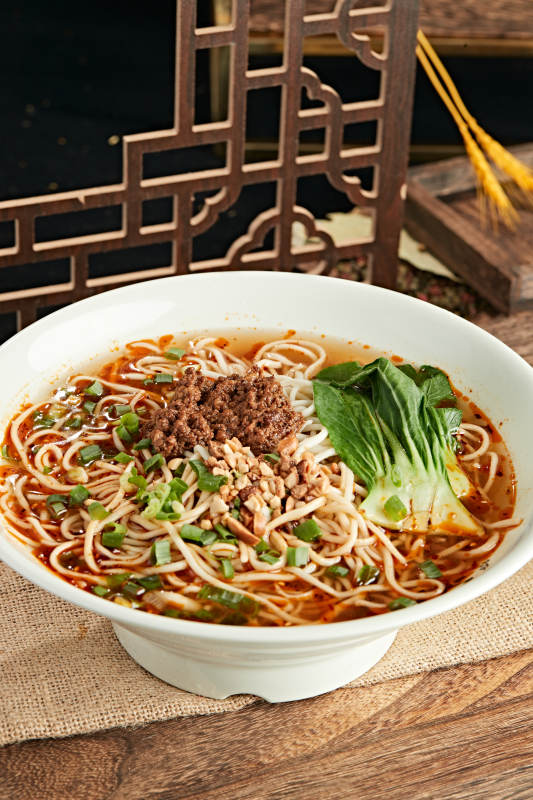 肉臊子红油拉面