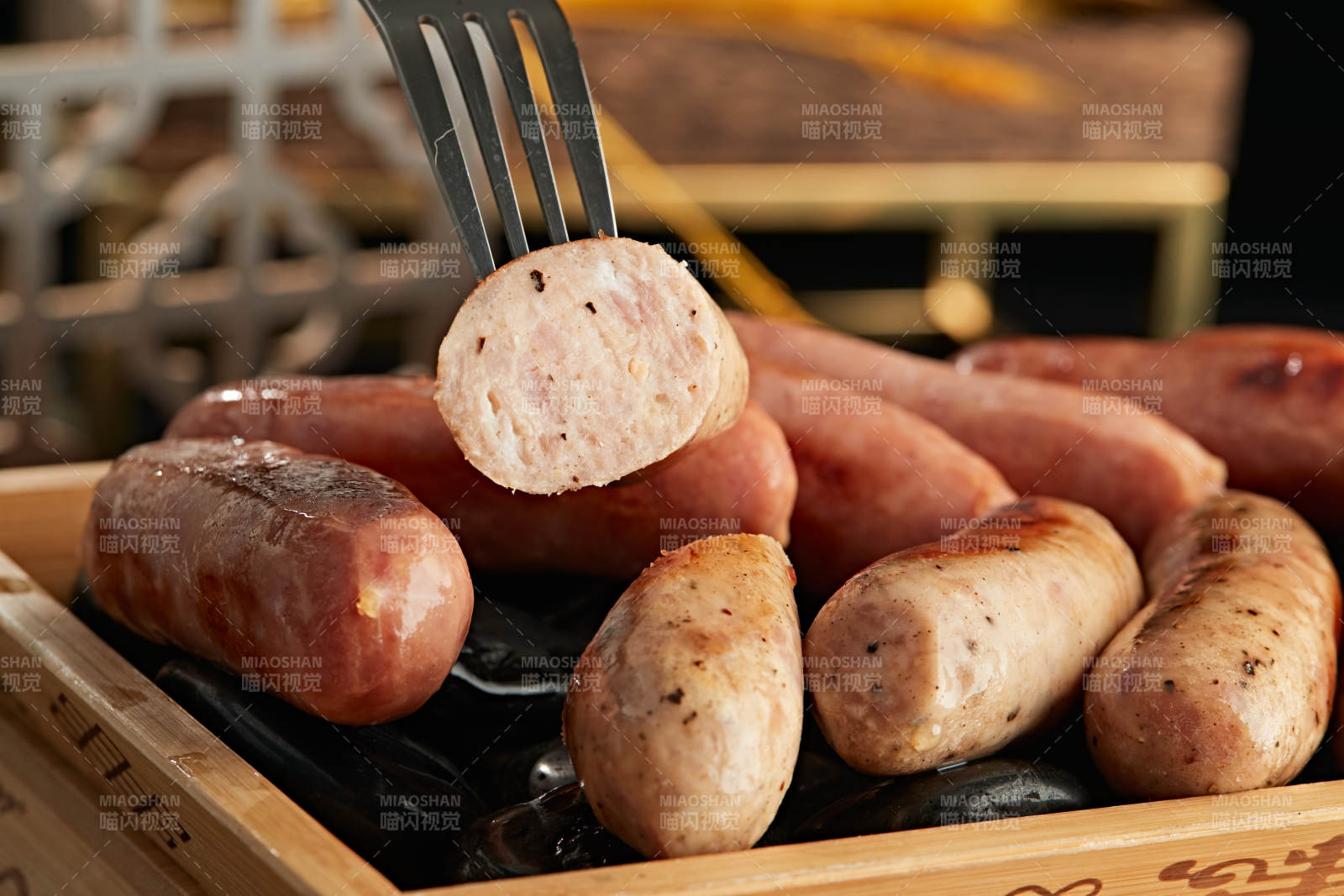 风味鹅卵石烤台湾纯肉肠