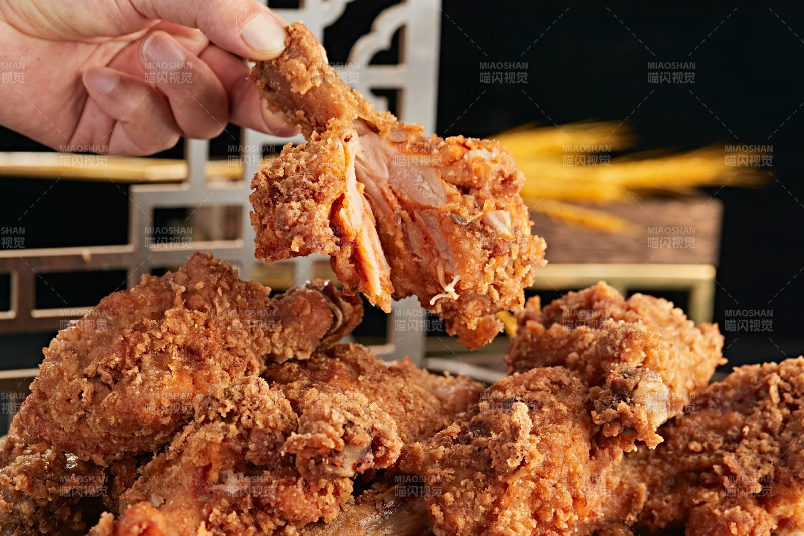 美味油炸整鸡腿