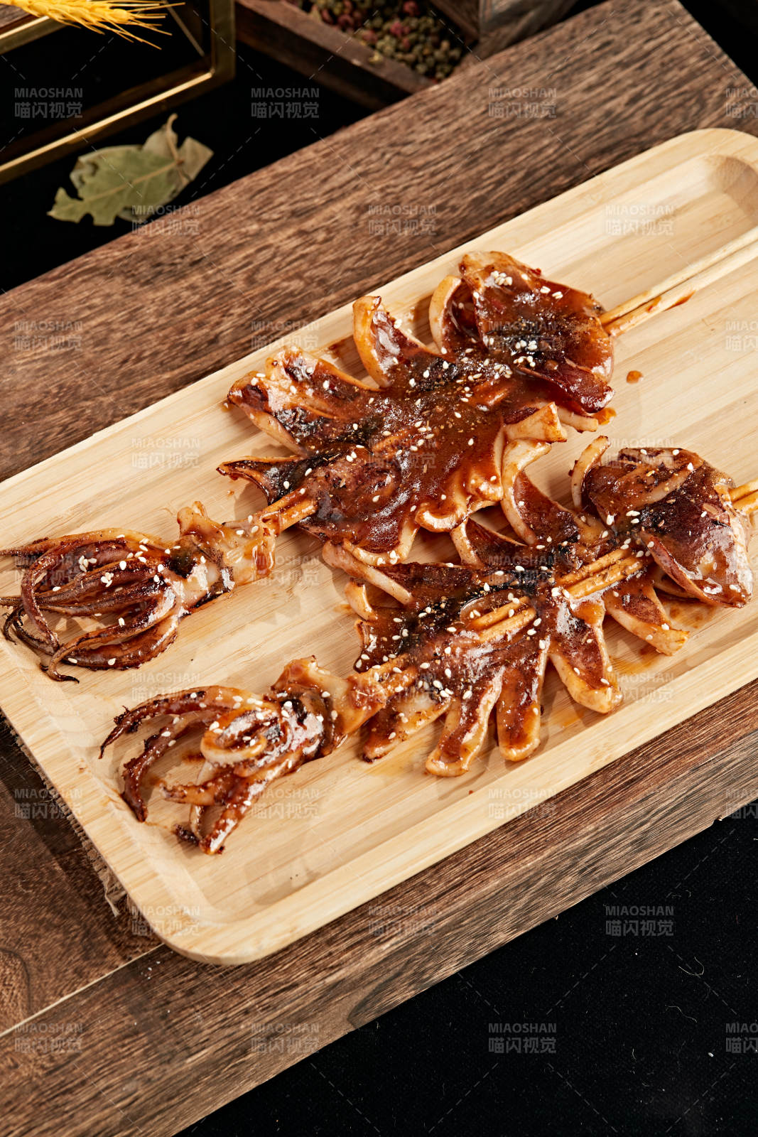 铁板香烤大鱿鱼