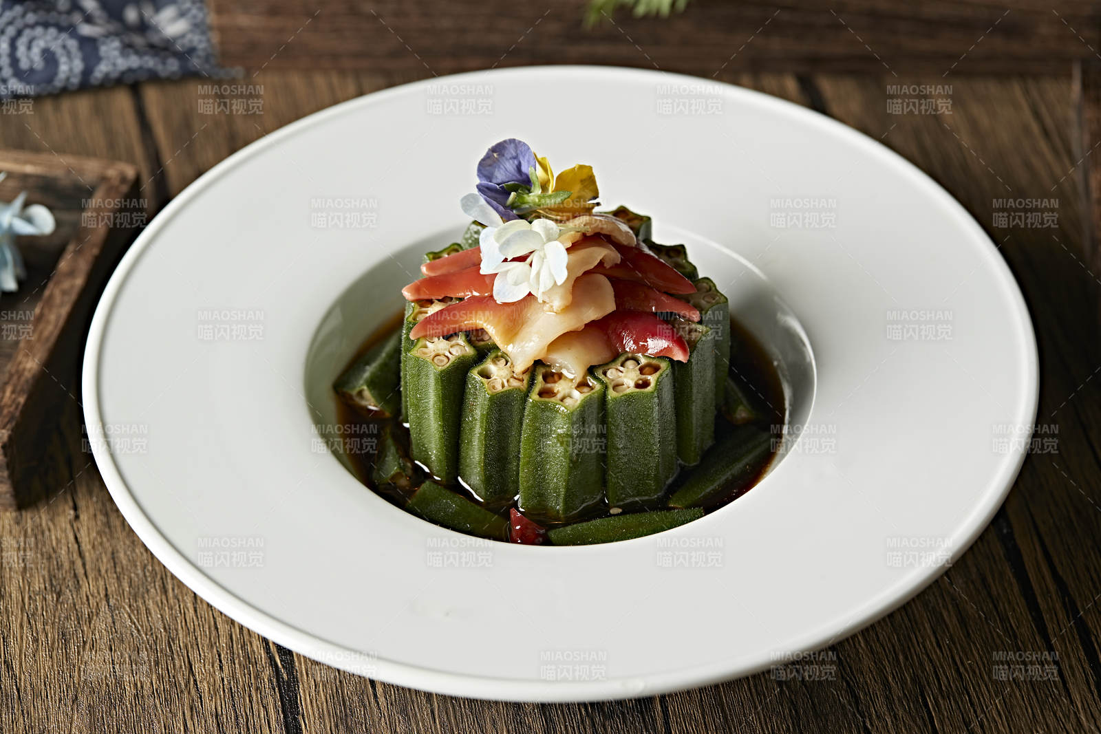 捞汁秋葵北极贝