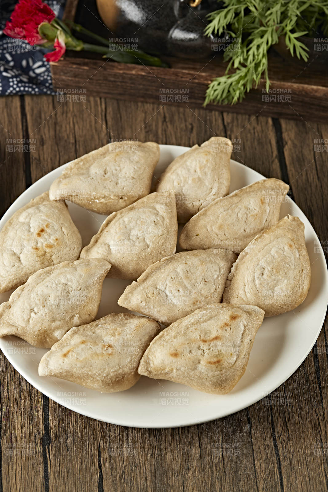 锅巴莜面蒸饺子