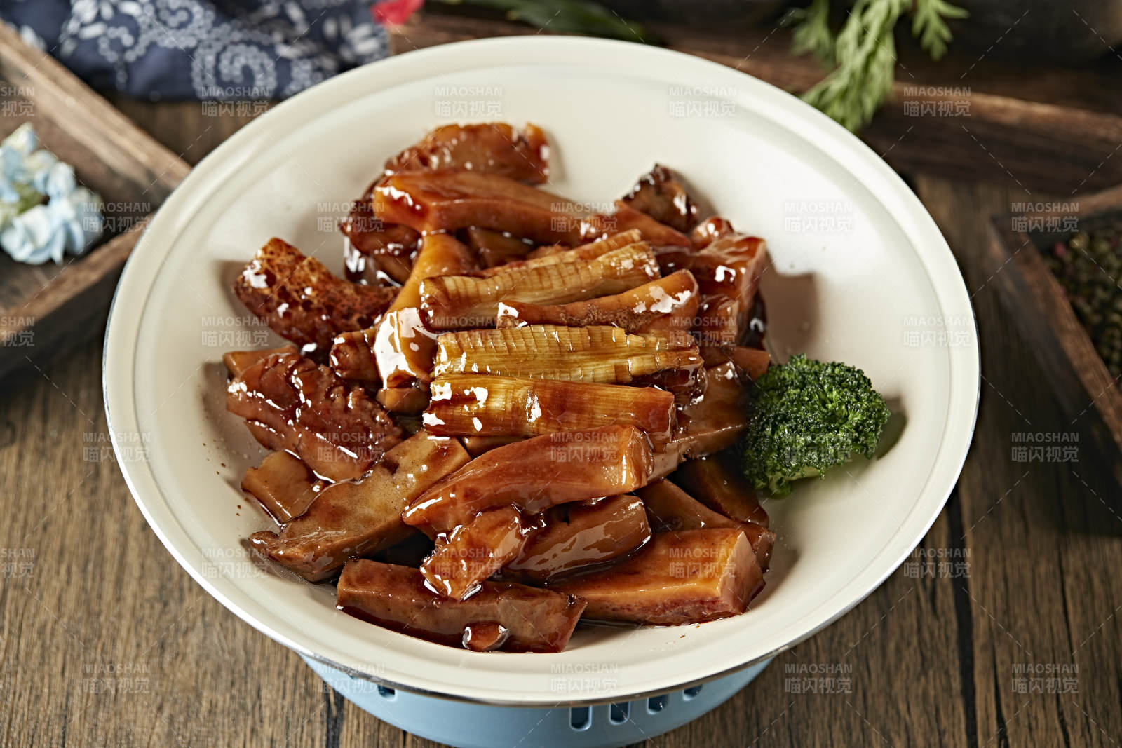 經(jīng)典魯菜蔥燒海參