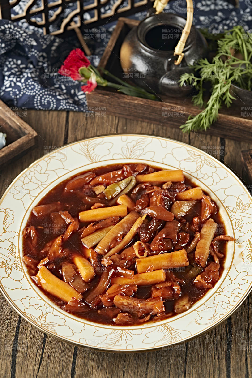 魯菜蔥燒牛蹄筋