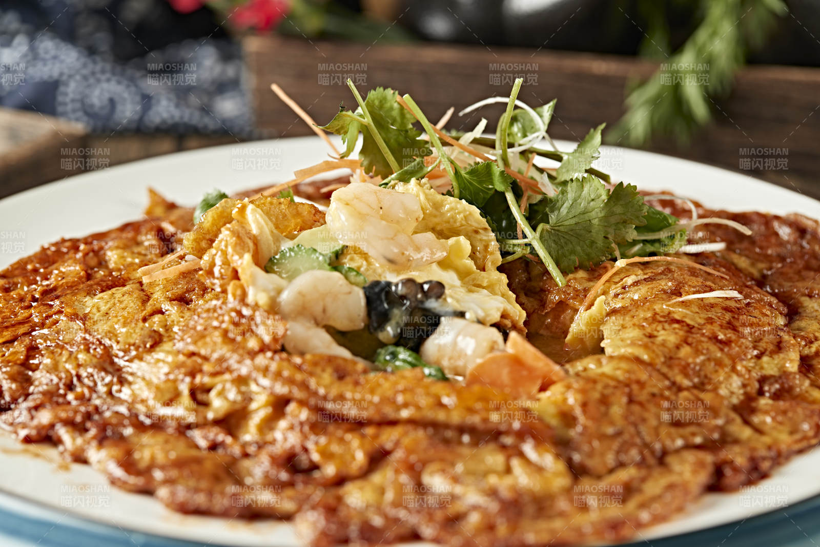 蝦仁木耳黃瓜魚籽攤雞蛋-攝影圖