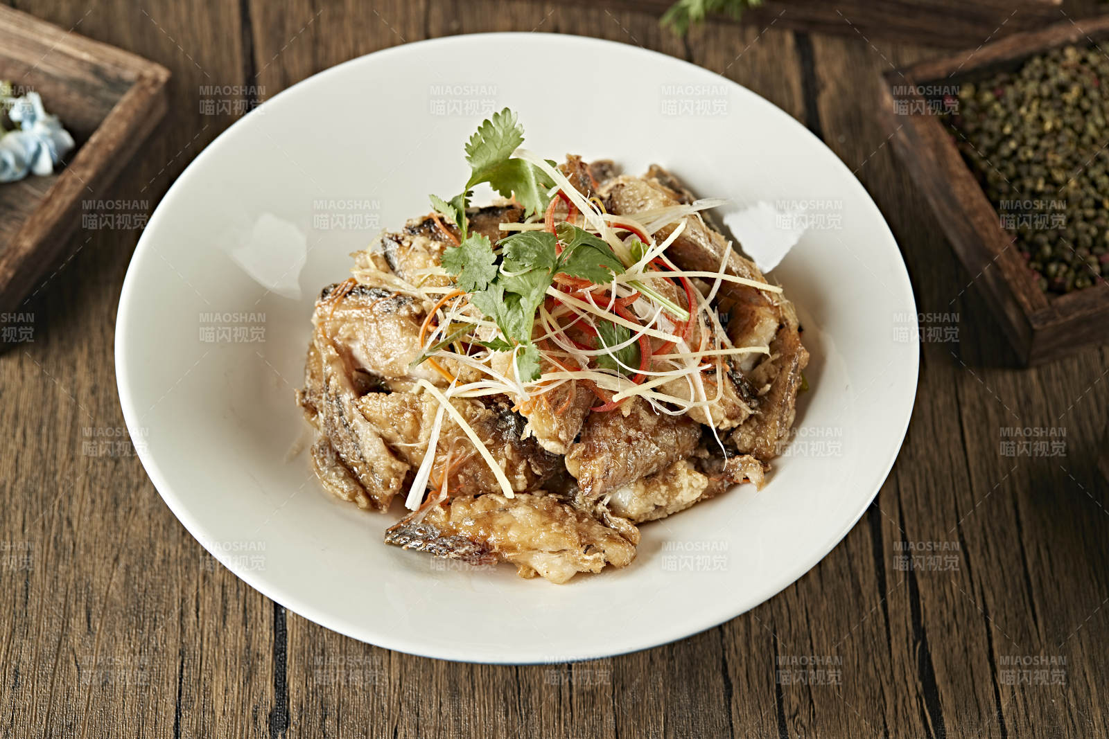 美味香酥带鱼段