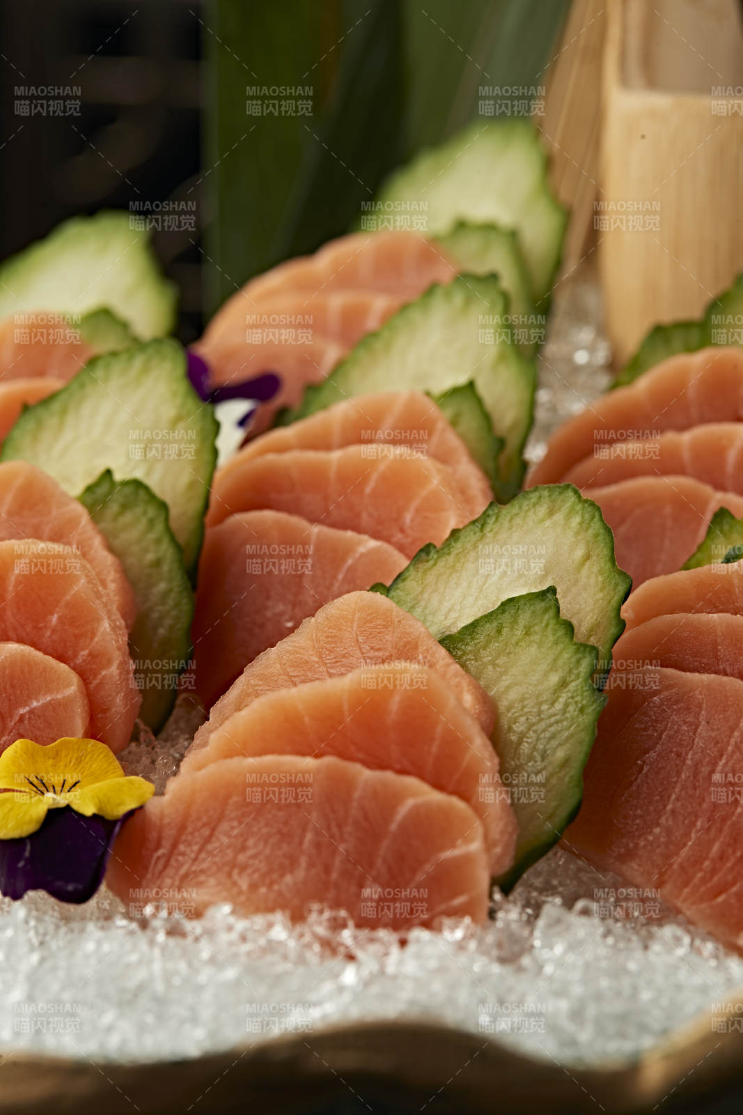 冰镇极品三文鱼刺身