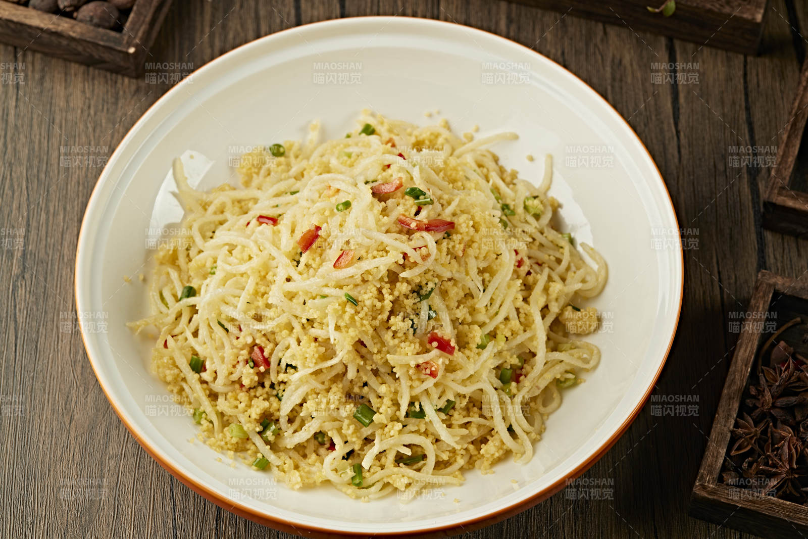 黍米金米拌洋芋丝小米饭土豆丝