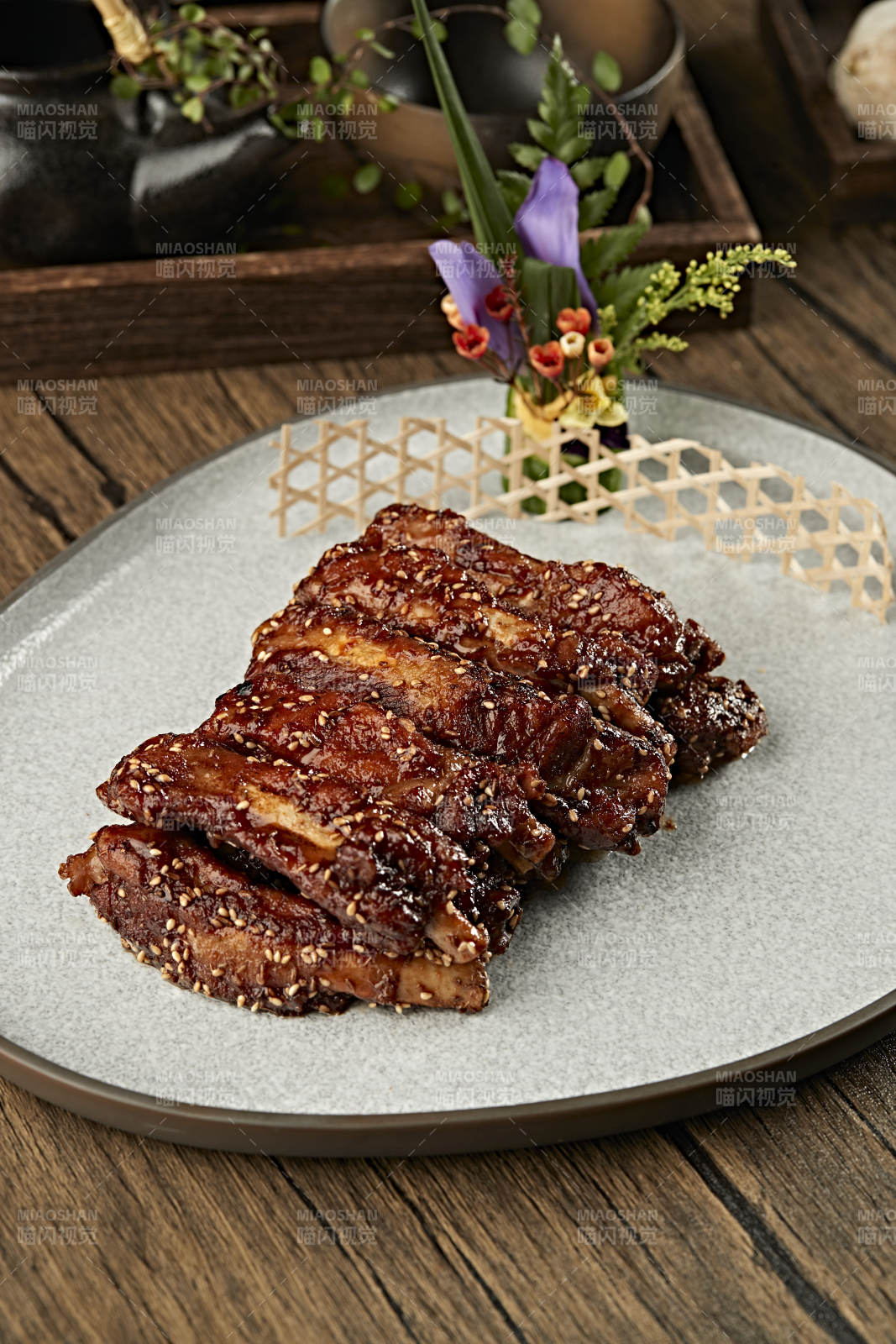 孜然味香烤豬肋排