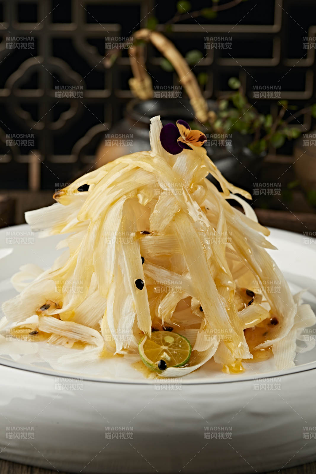 澆汁百香果醬茭白絲