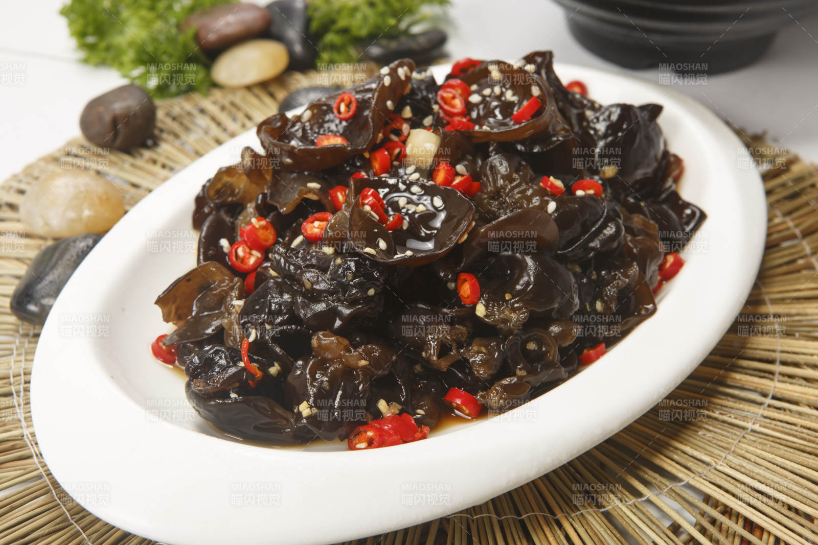 米椒捞汁黑木耳