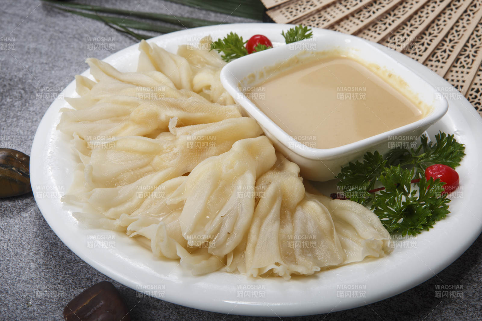 芥末百花炖鸭掌