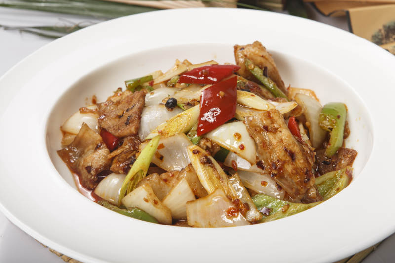 剁椒香辣大刀回锅肉