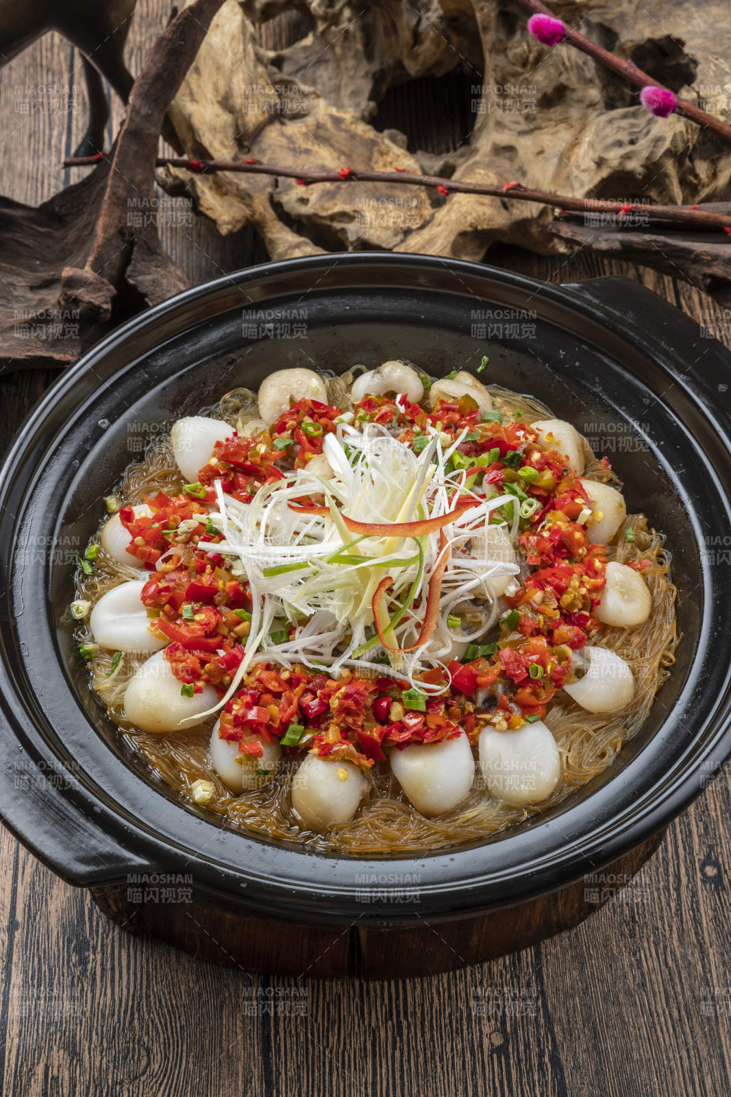 粉丝墨鱼煲-摄影图