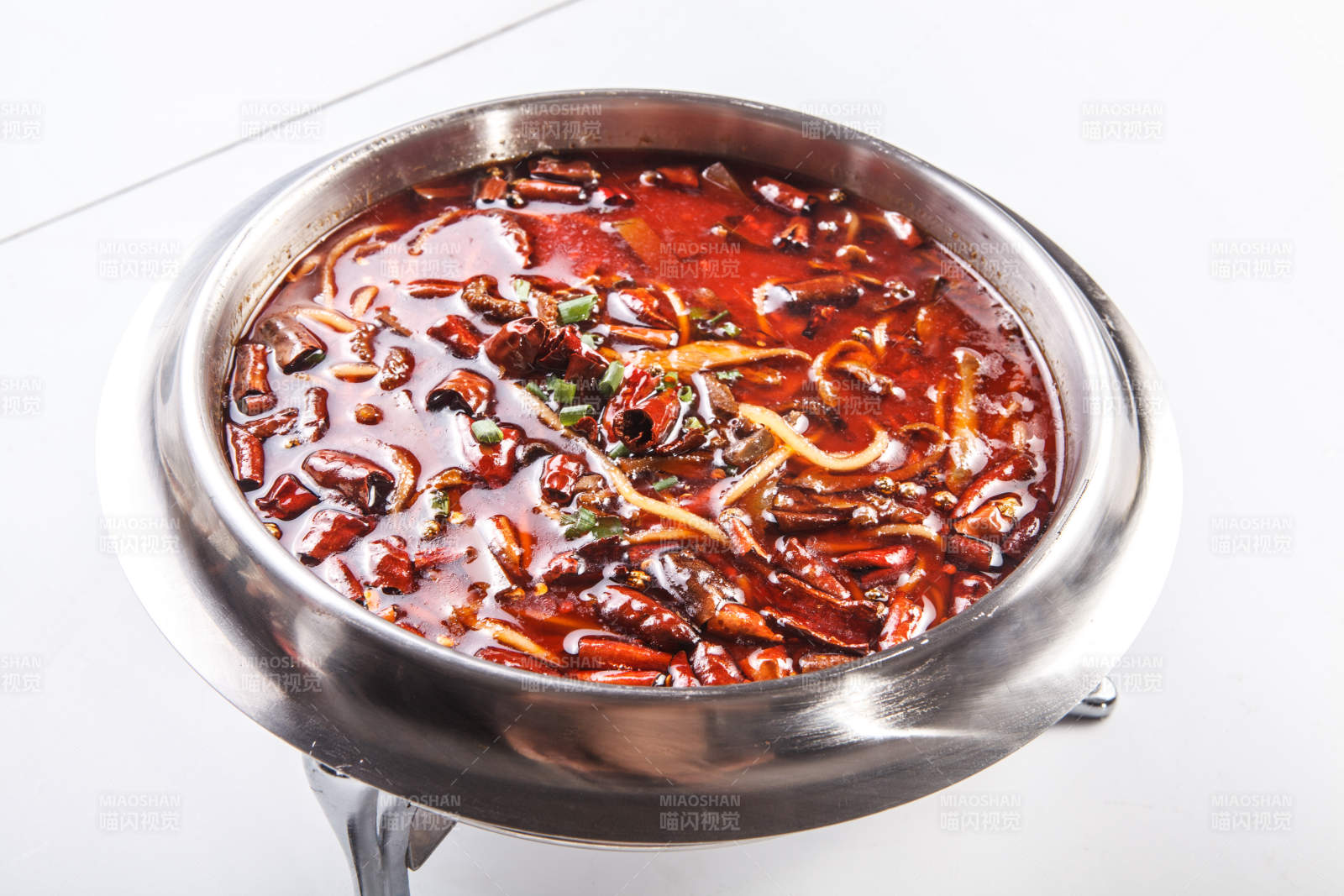 不銹鋼餐具裝的川味毛血旺