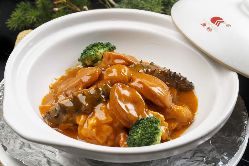 砂锅鲍鱼煨海参