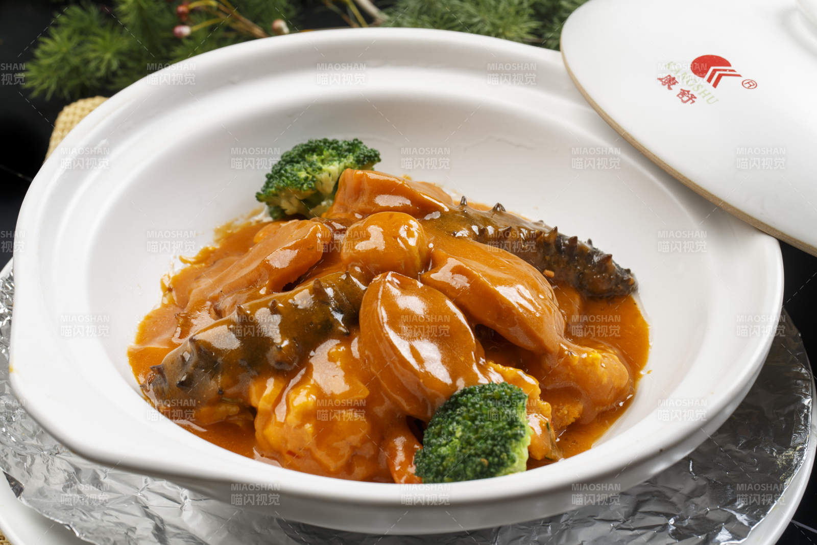 砂锅鲍鱼煨海参