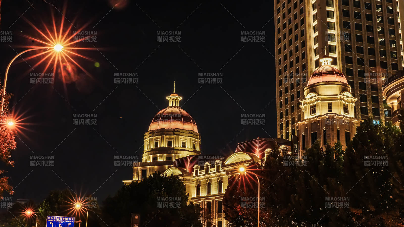 天津夜幕下的城市地标