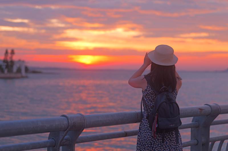 夕阳下的海边剪影（世纪晚霞）