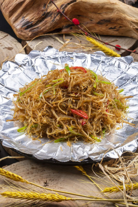 砂锅肉糜红薯水晶粉