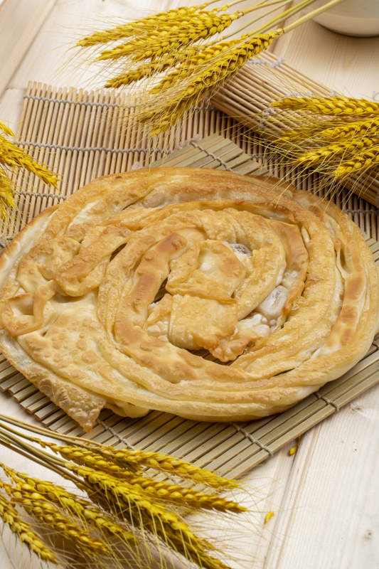 寿司帘上的乾坤手抓饼