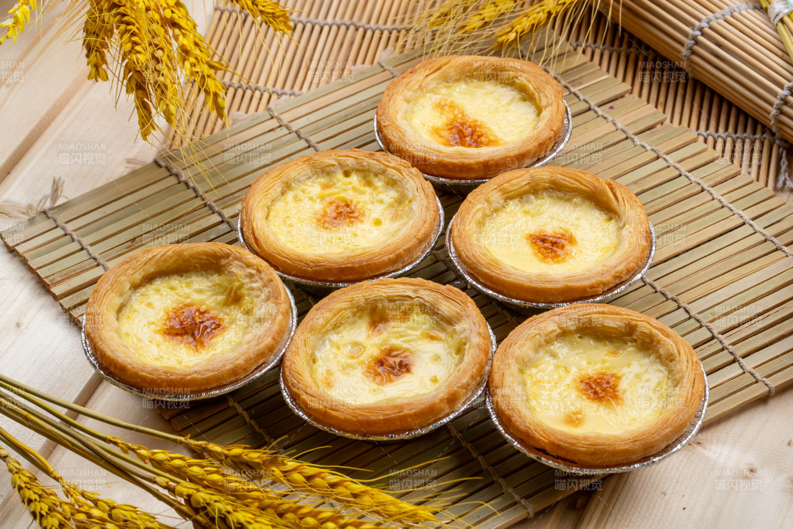 寿司帘上的美味葡式蛋挞