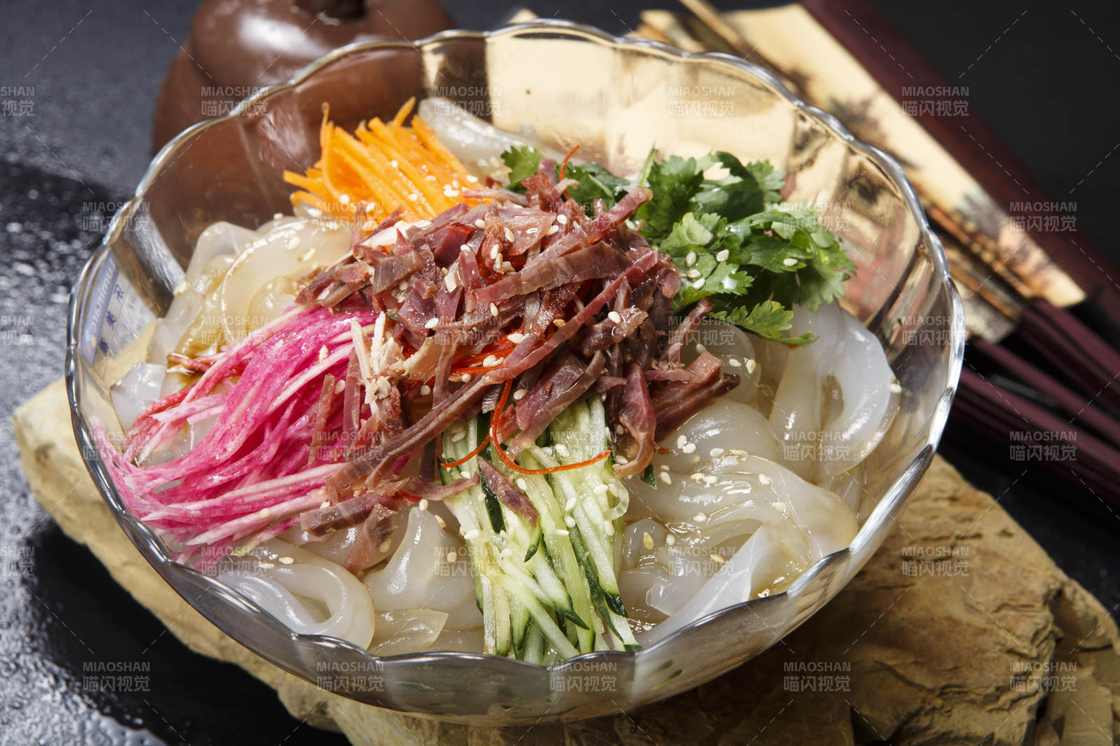 美味鸡丝大拉皮