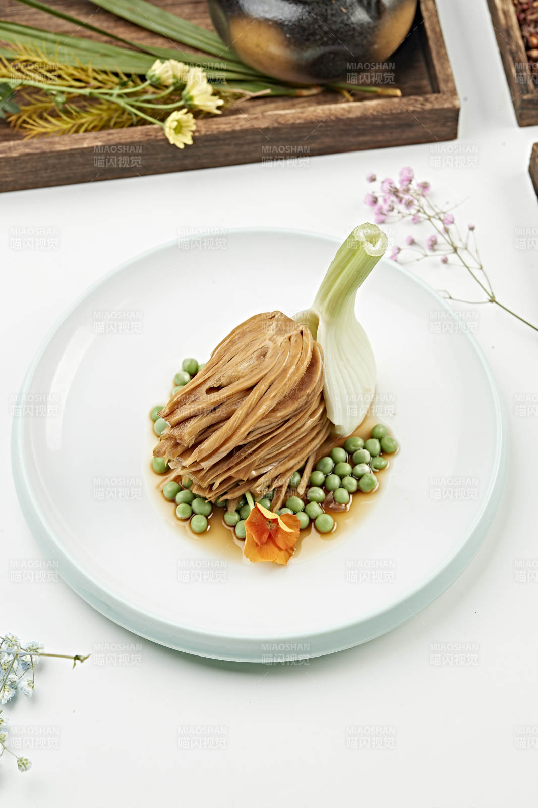 澆汁青豆芥菜根