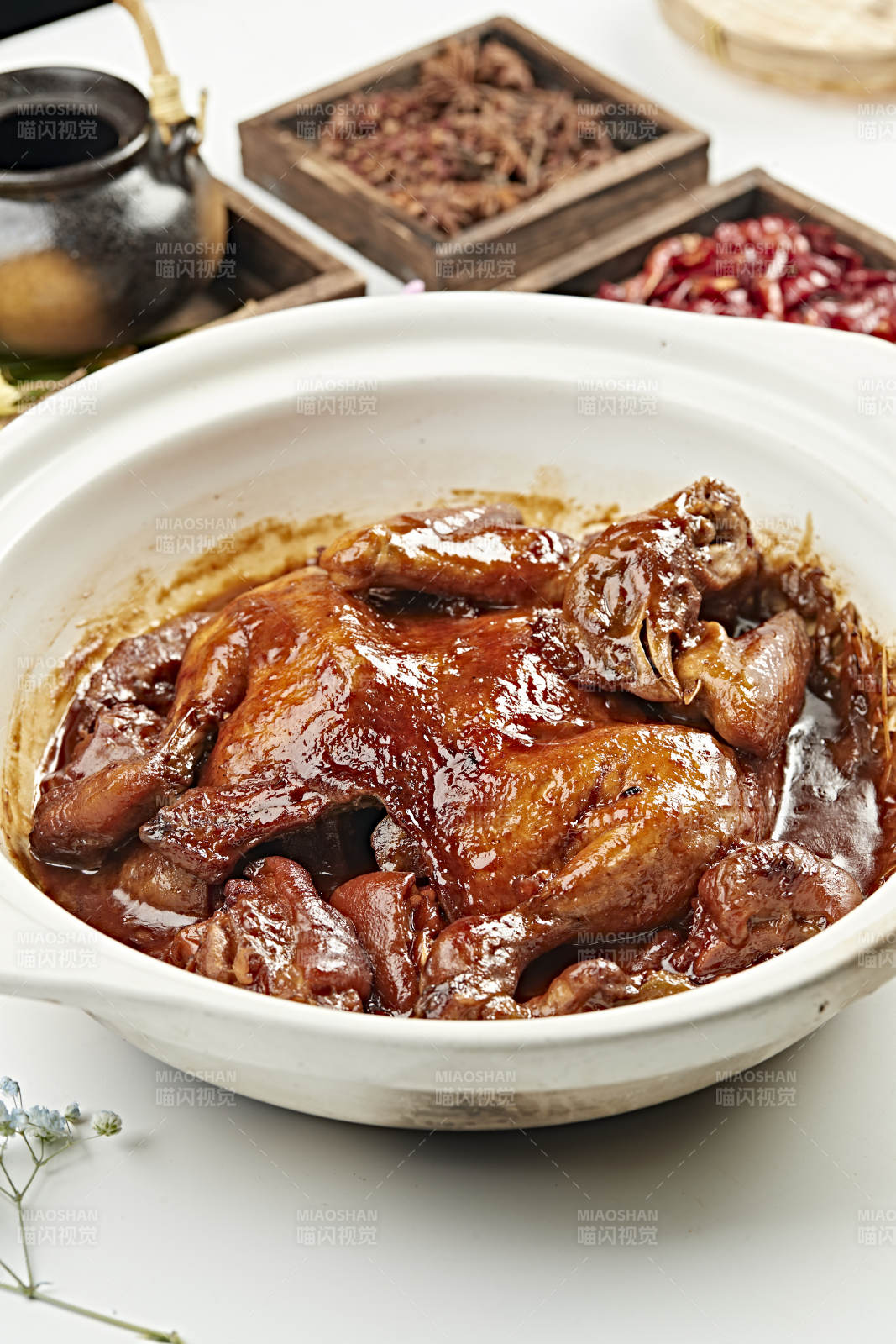 砂鍋干燒農家柴雞